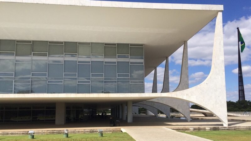 Orçamento secreto da PEC, STF e IPCA-15 para transição da Câmara: o que seguir esta semana