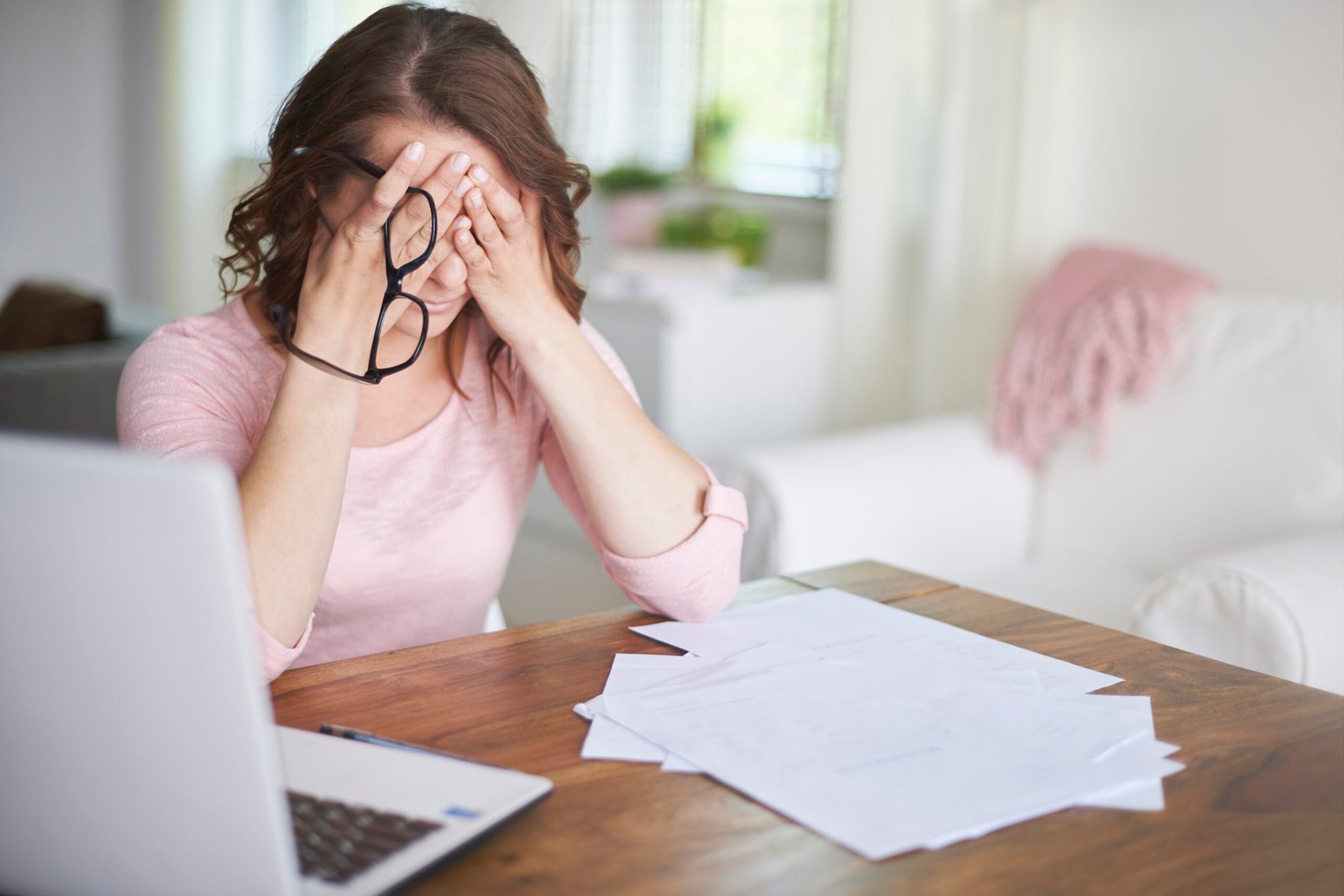 Como sair das dívidas rapidamente: Guia completo para recuperar a estabilidade financeira